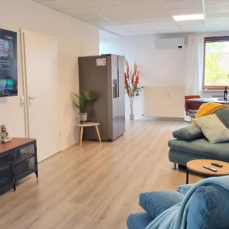Wohnung: Workaholic Bis 6 Personen, Klima, 3x Tv Apartment