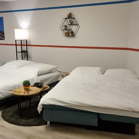 Wohnung: Workaholic Bis 6 Personen, Klima, 3x Tv Apartment